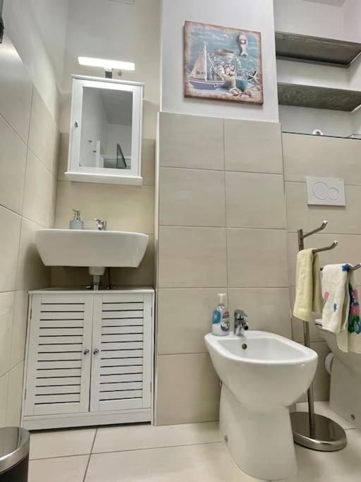 La Venezia'S Studio Flat Livourne Extérieur photo