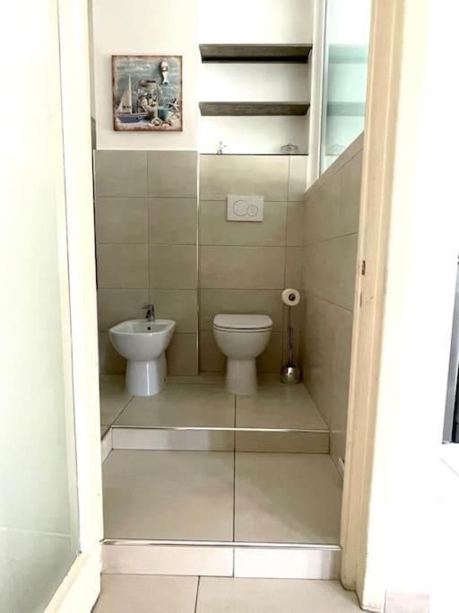 La Venezia'S Studio Flat Livourne Extérieur photo