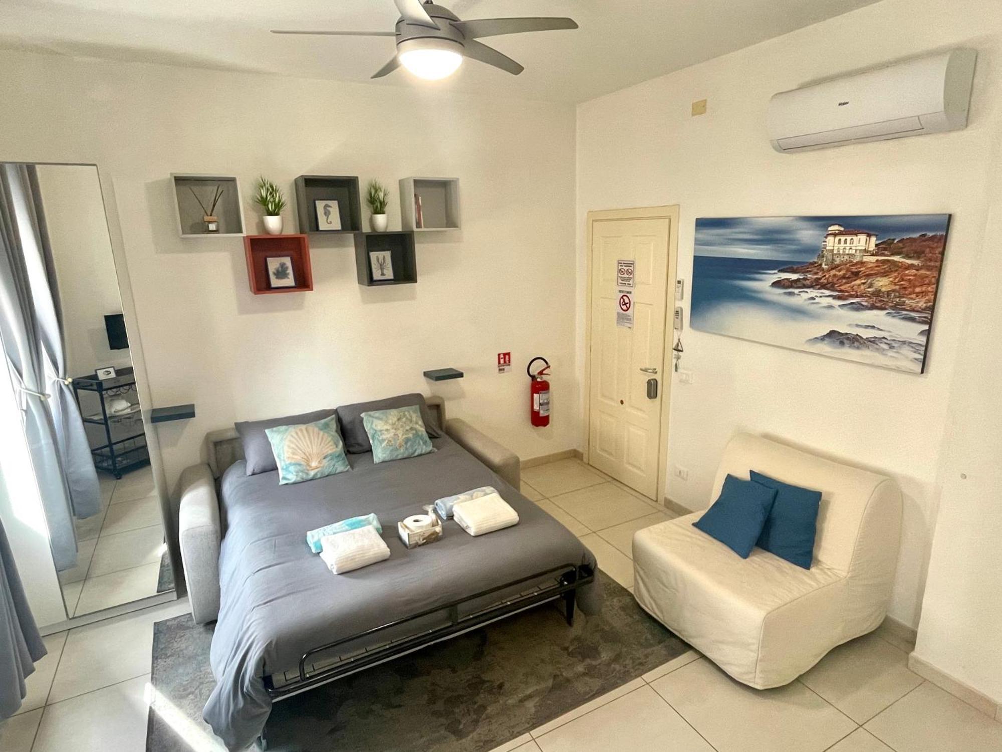 La Venezia'S Studio Flat Livourne Extérieur photo
